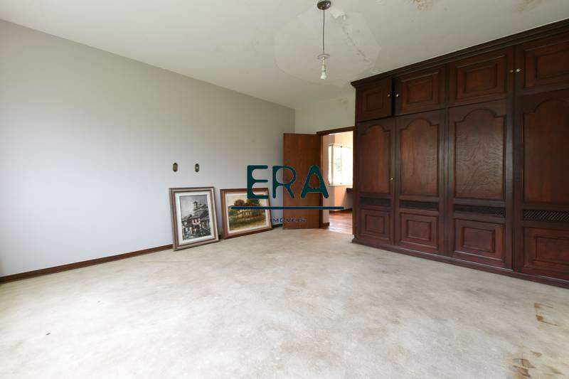Casa à venda com 6 quartos, 679m² - Foto 4