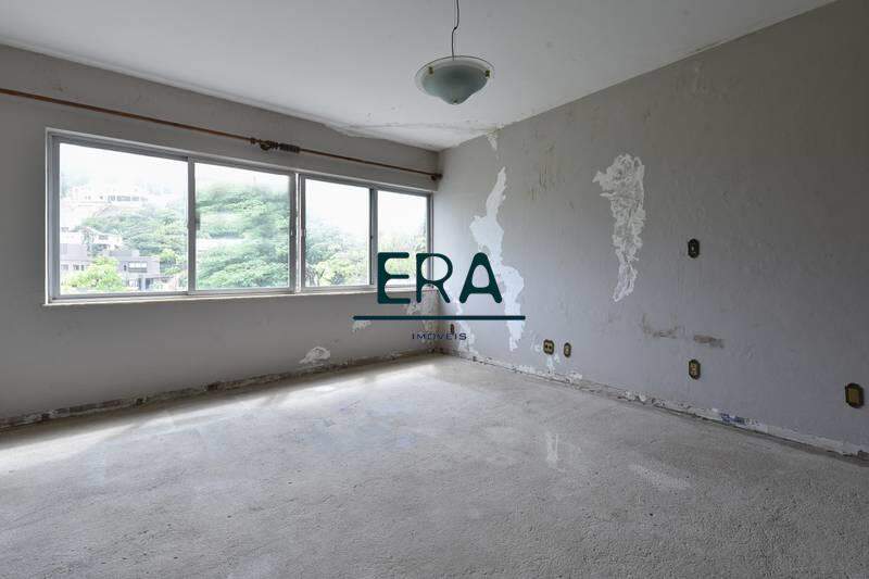 Casa à venda com 6 quartos, 679m² - Foto 7