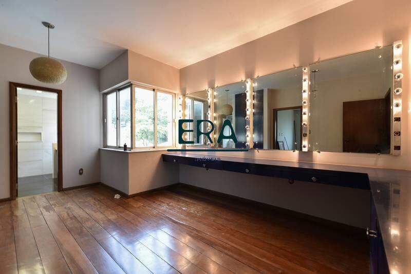 Casa à venda com 6 quartos, 679m² - Foto 8