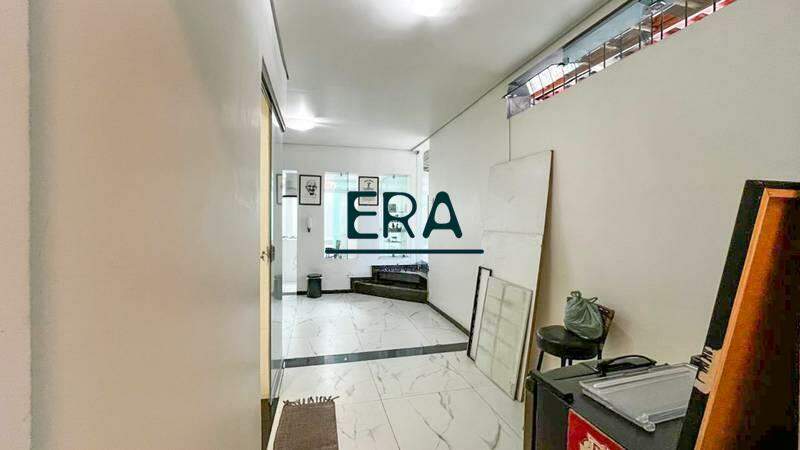 Casa à venda com 3 quartos, 90m² - Foto 12