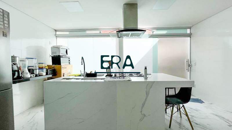 Casa à venda com 3 quartos, 90m² - Foto 16
