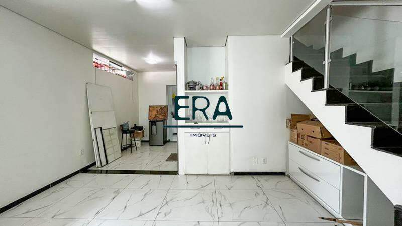 Casa à venda com 3 quartos, 90m² - Foto 25