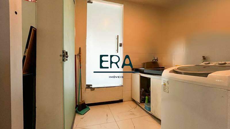 Casa à venda com 3 quartos, 90m² - Foto 3