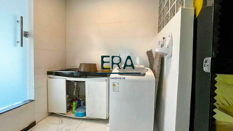 Casa à venda com 3 quartos, 90m² - Foto 5