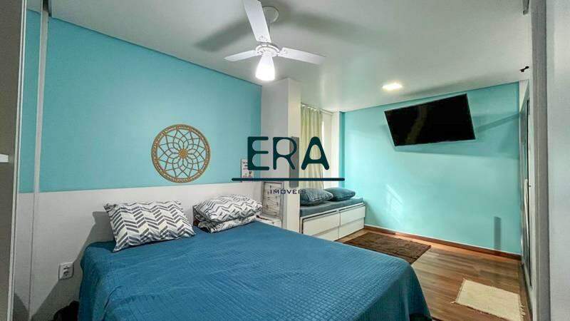 Casa à venda com 3 quartos, 90m² - Foto 9