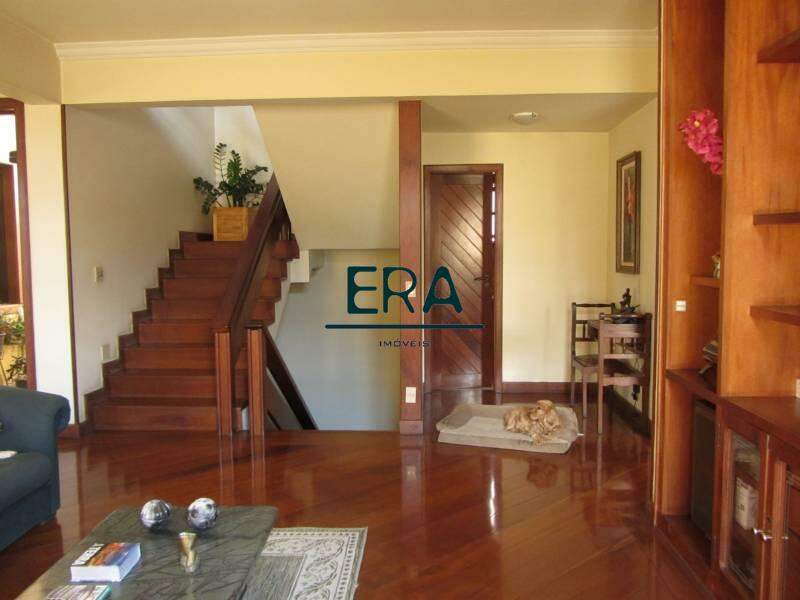 Casa à venda com 3 quartos, 354m² - Foto 10