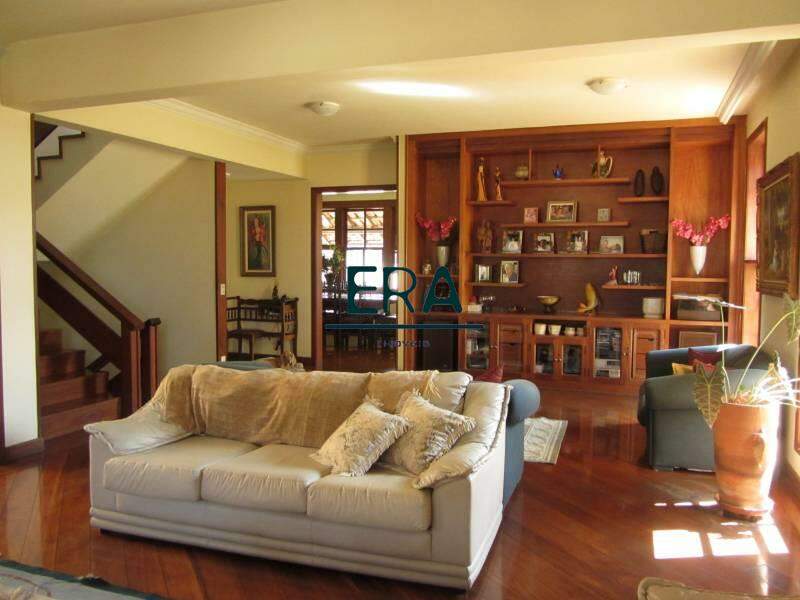 Casa à venda com 3 quartos, 354m² - Foto 13