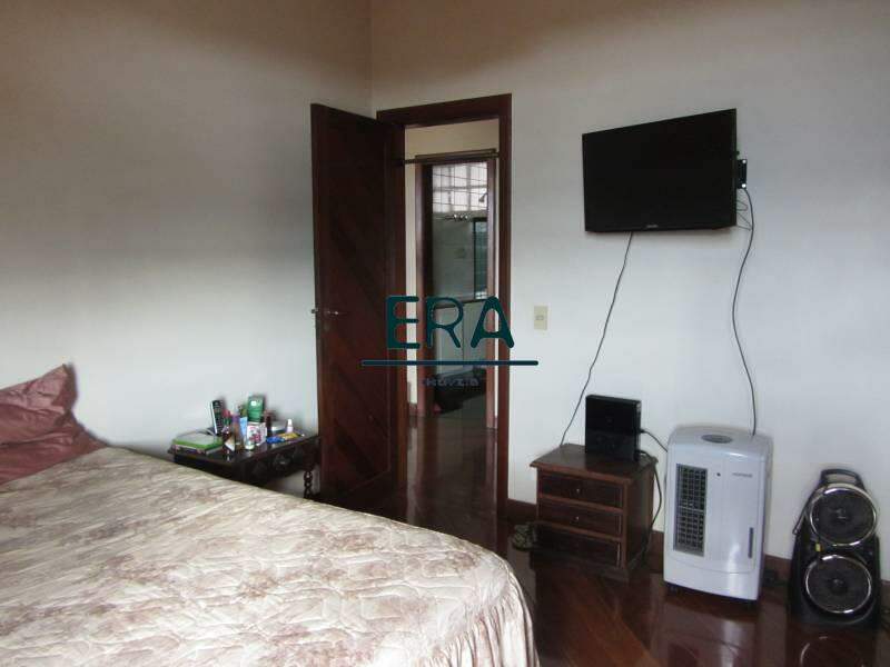 Casa à venda com 3 quartos, 354m² - Foto 21