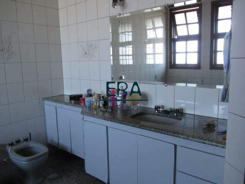 Casa à venda com 3 quartos, 354m² - Foto 24