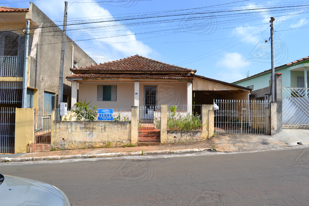 Casa à venda no Cruzeiro: 