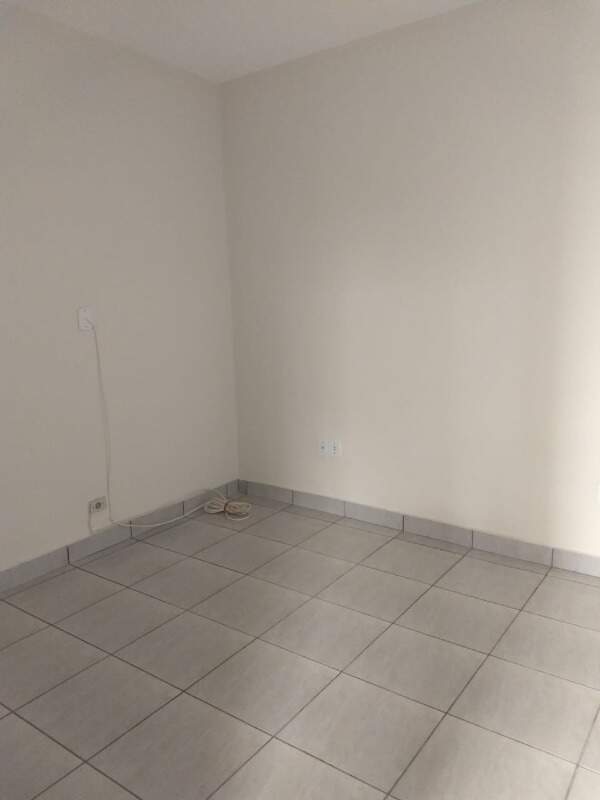 Casa à venda no Ginásio: 