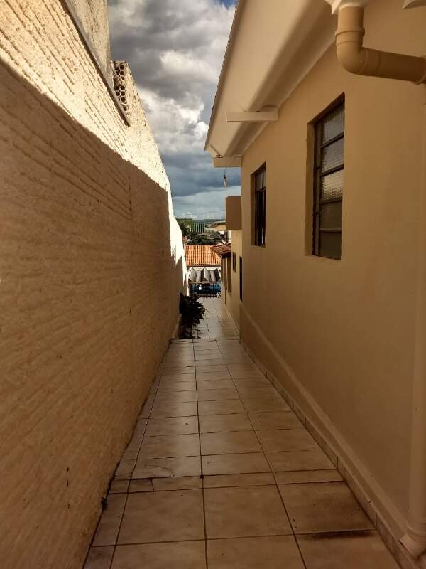 Casa à venda no Ginásio: 