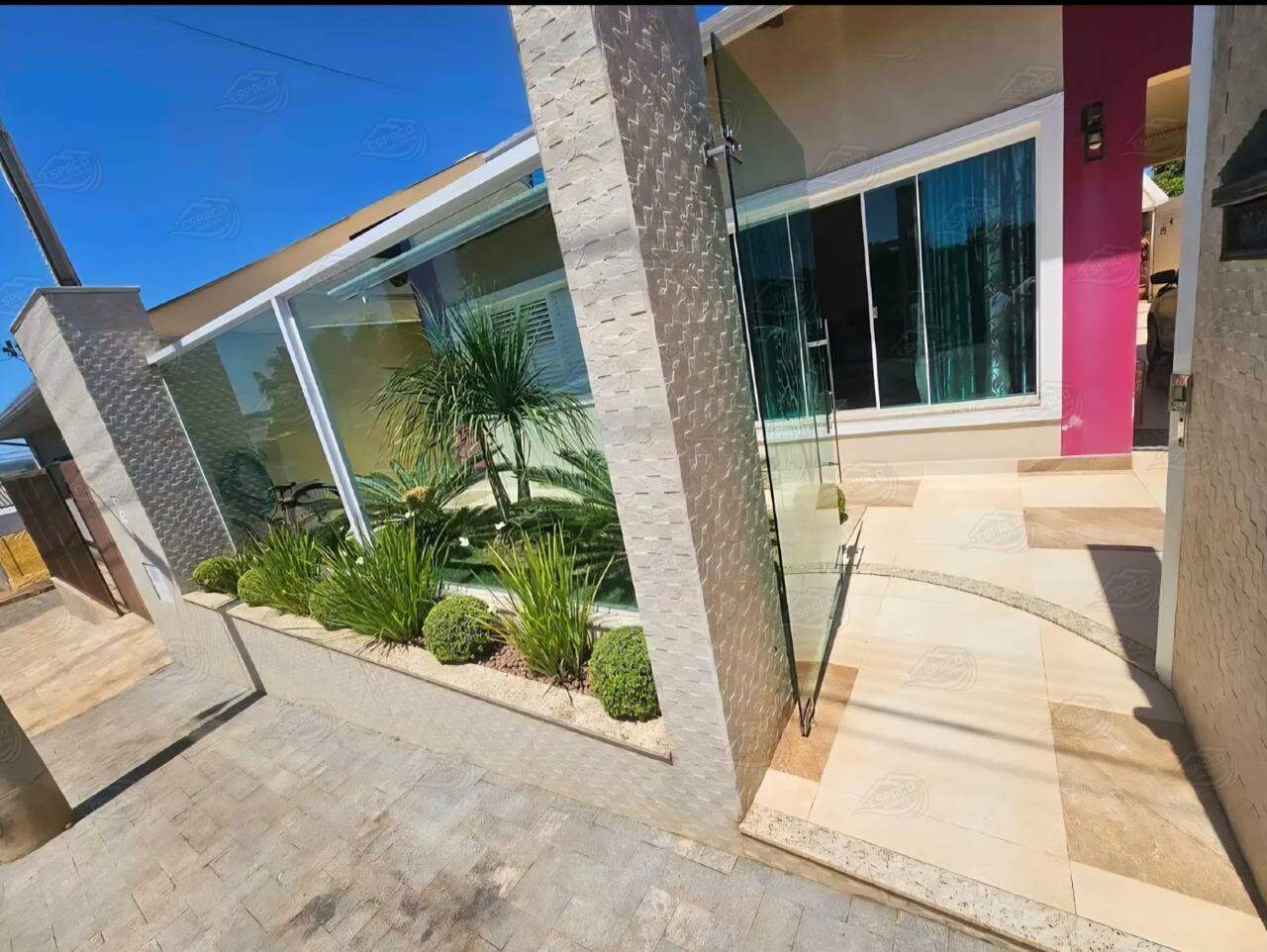 Casa à venda no Centro: 