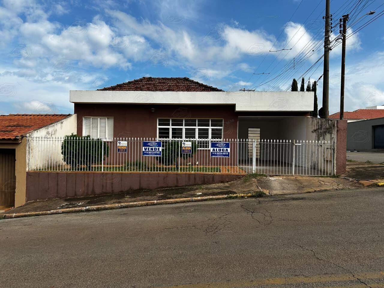 Casa à venda no Jardim Regina: 