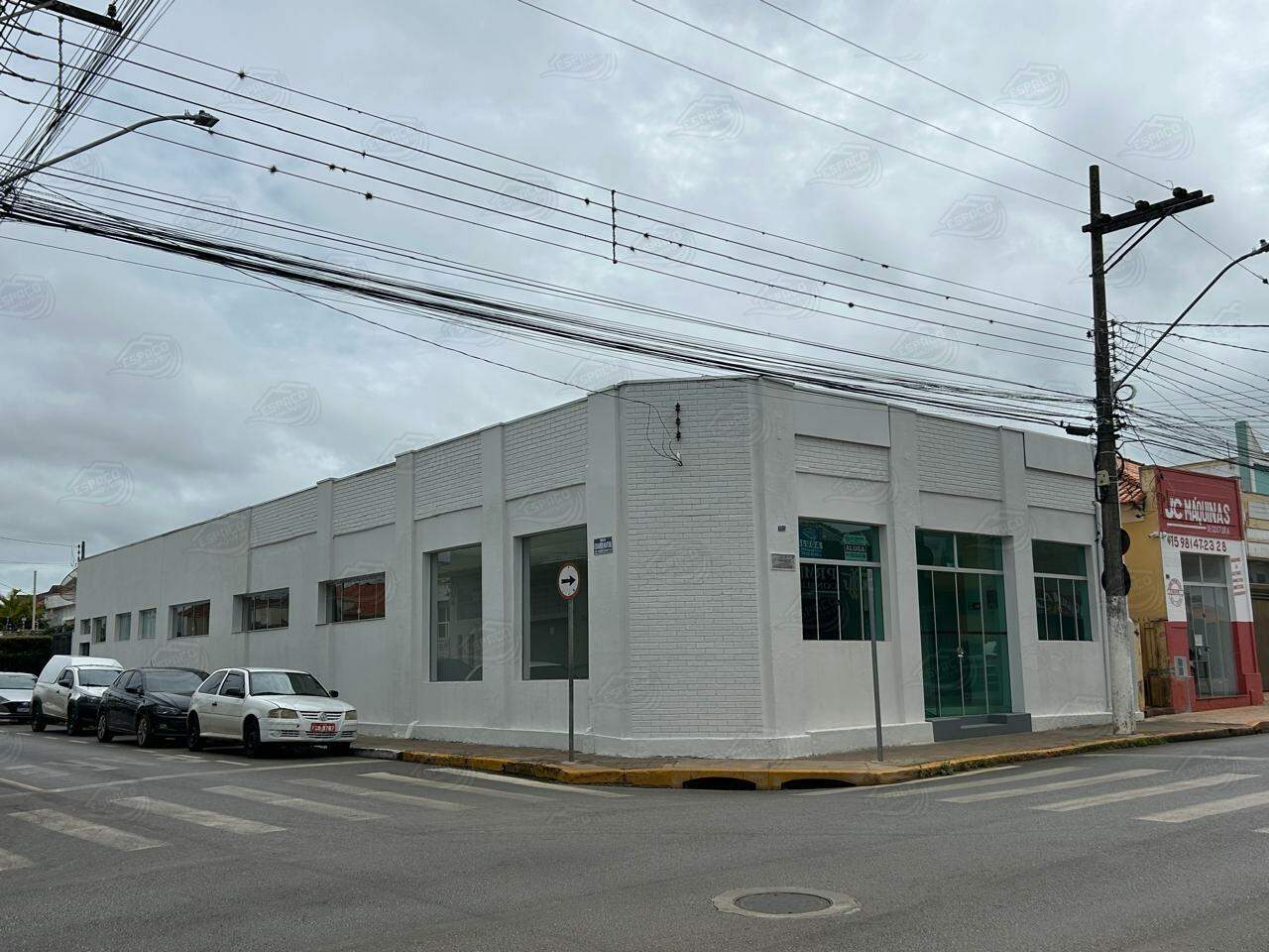 Ponto para aluguel no Centro: 