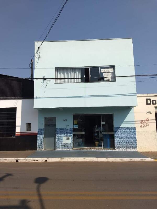 Casa à venda no Centro: 
