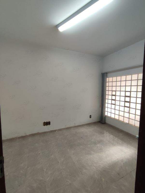Sala para aluguel no Centro: 