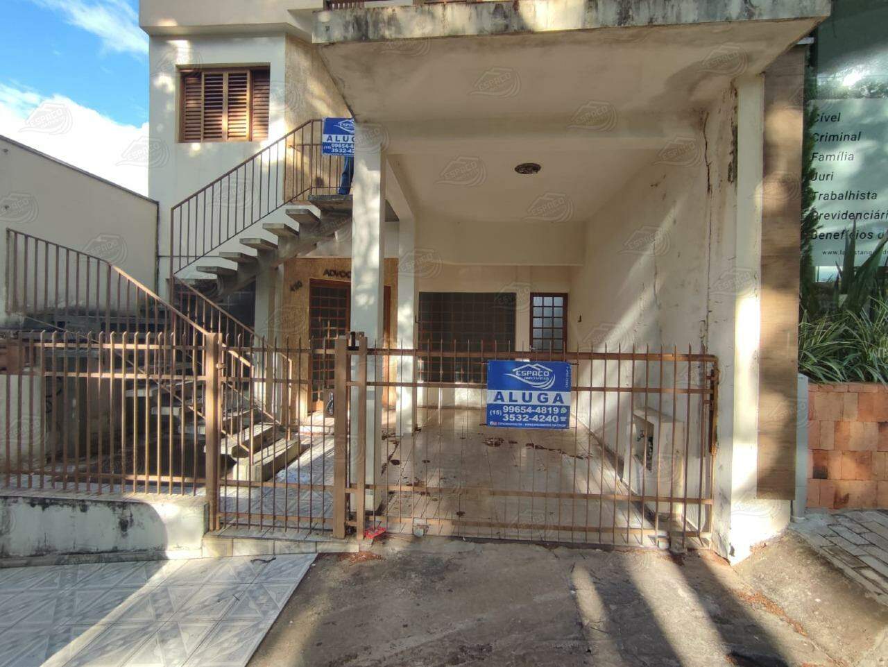 Sala para aluguel no Centro: 