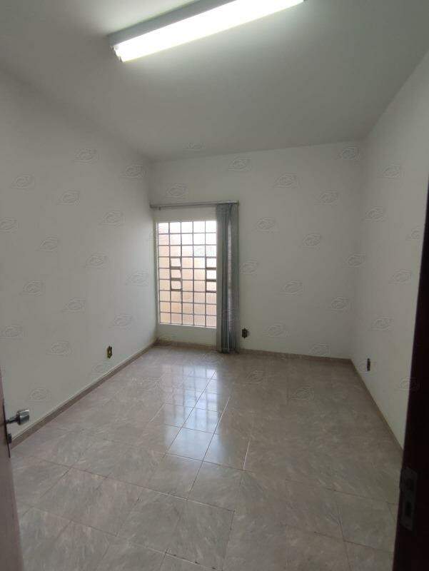 Sala para aluguel no Centro: 