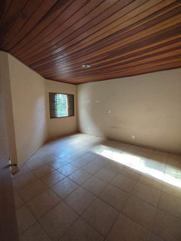 Casa para aluguel no Centro: 