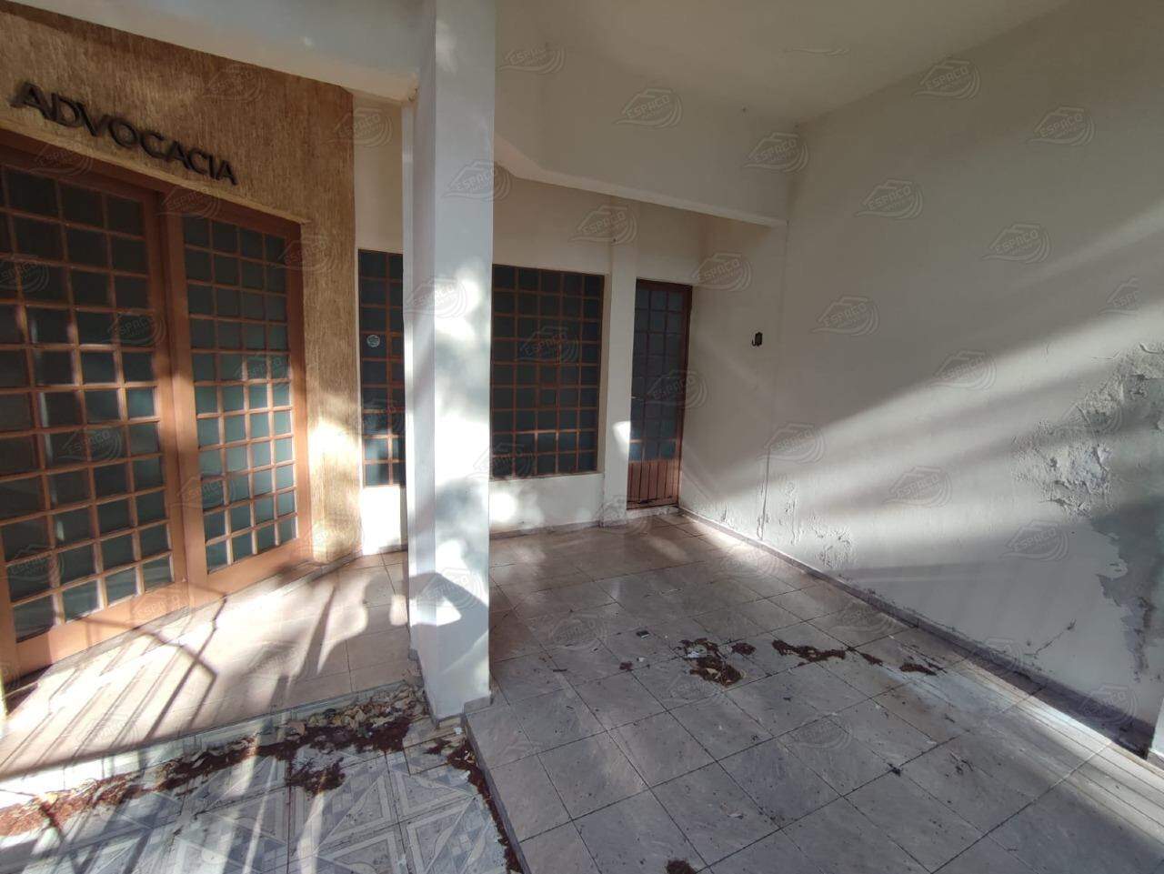 Casa para aluguel no Centro: 