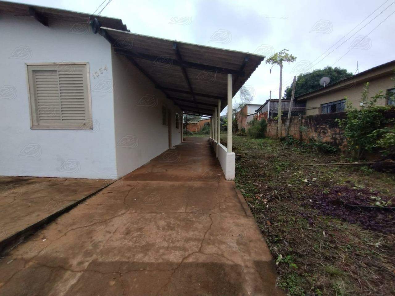 Casa para aluguel no Santa Terezinha: 
