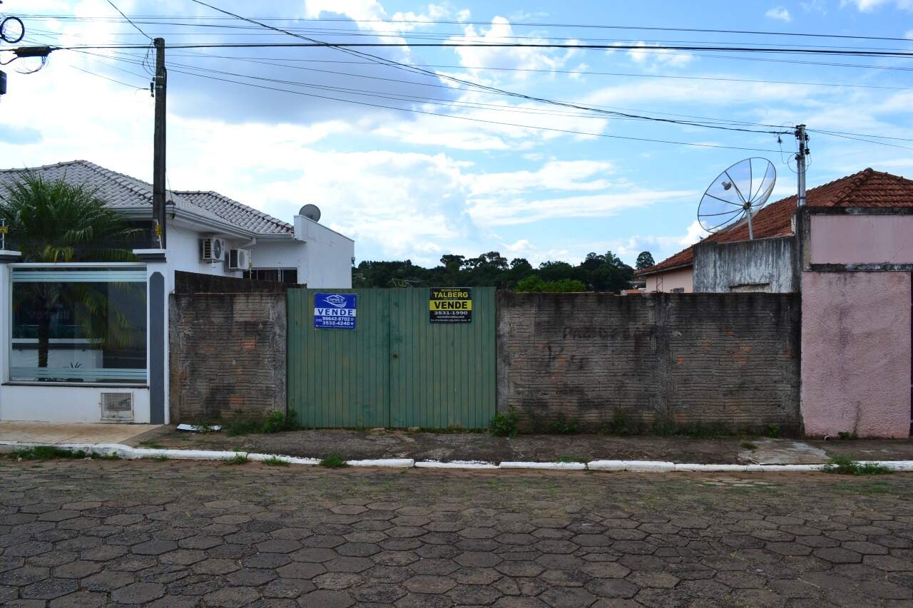 Terreno à venda no Centro: 