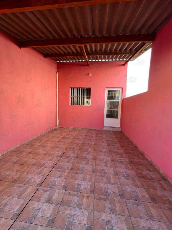 Casa para aluguel no Tonico Adolfo: 