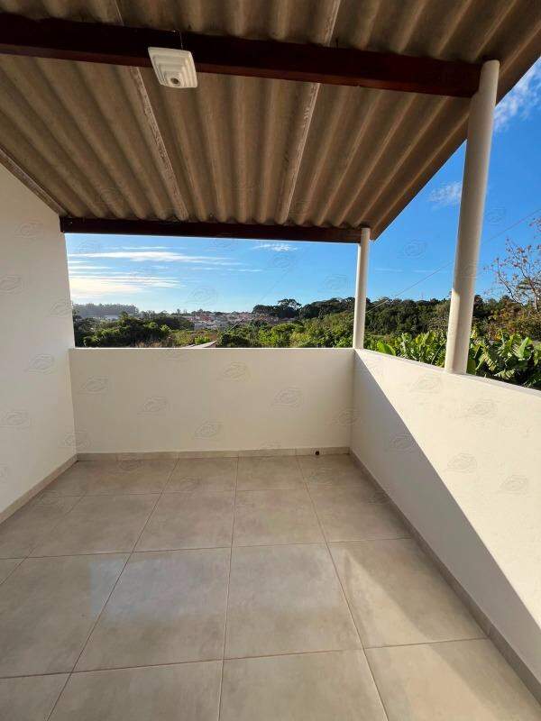 Casa para aluguel no Tonico Adolfo: 