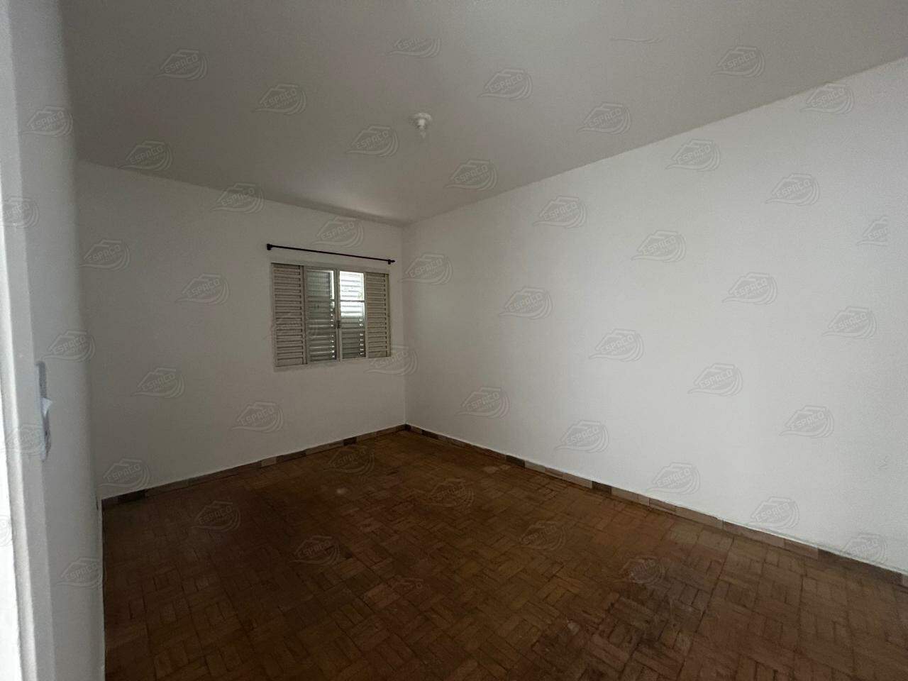 Casa para aluguel no Ginásio: 