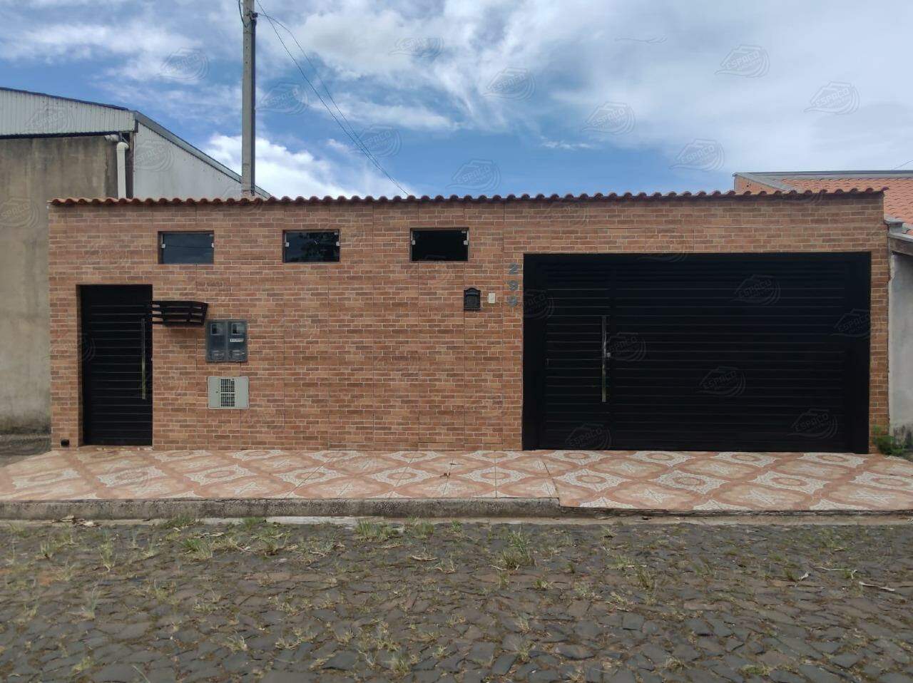 Casa à venda no Jardim Fronteira: 