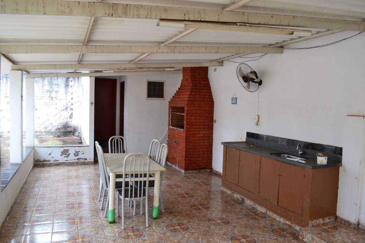 Casa à venda no Centro: 