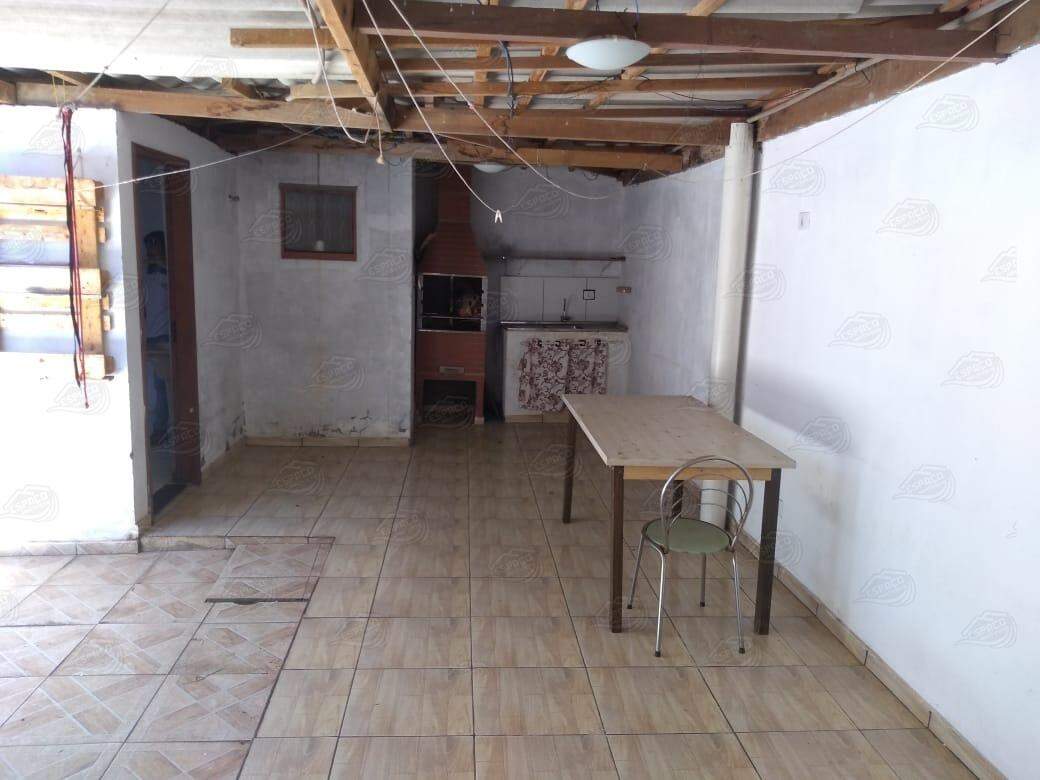 Casa à venda no Jardim Anésia: 