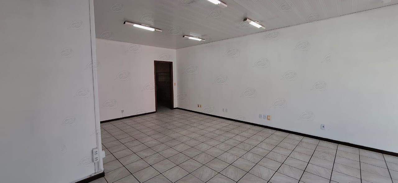 Ponto para aluguel no Centro: 