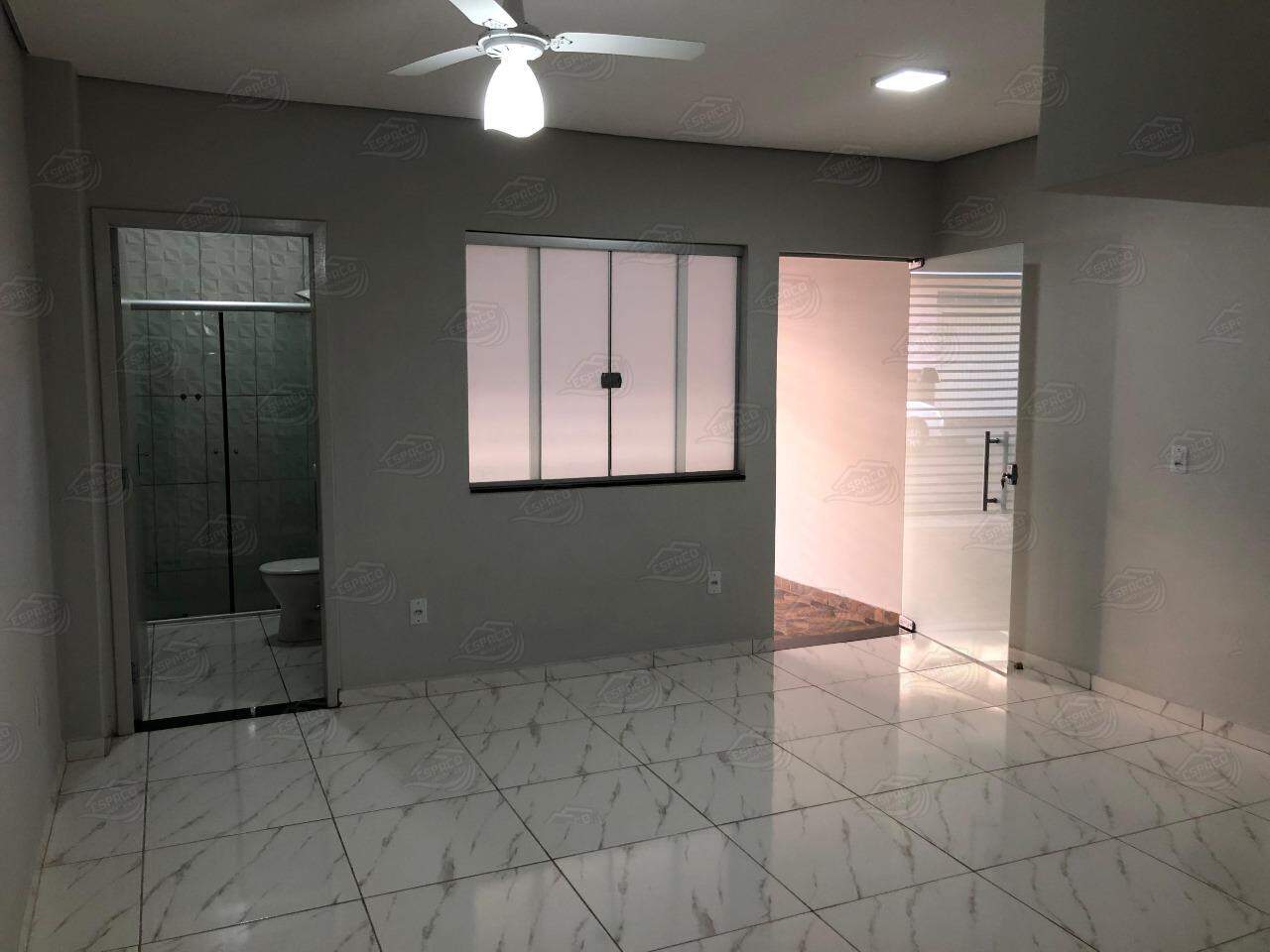 Casa para aluguel no Centro: 
