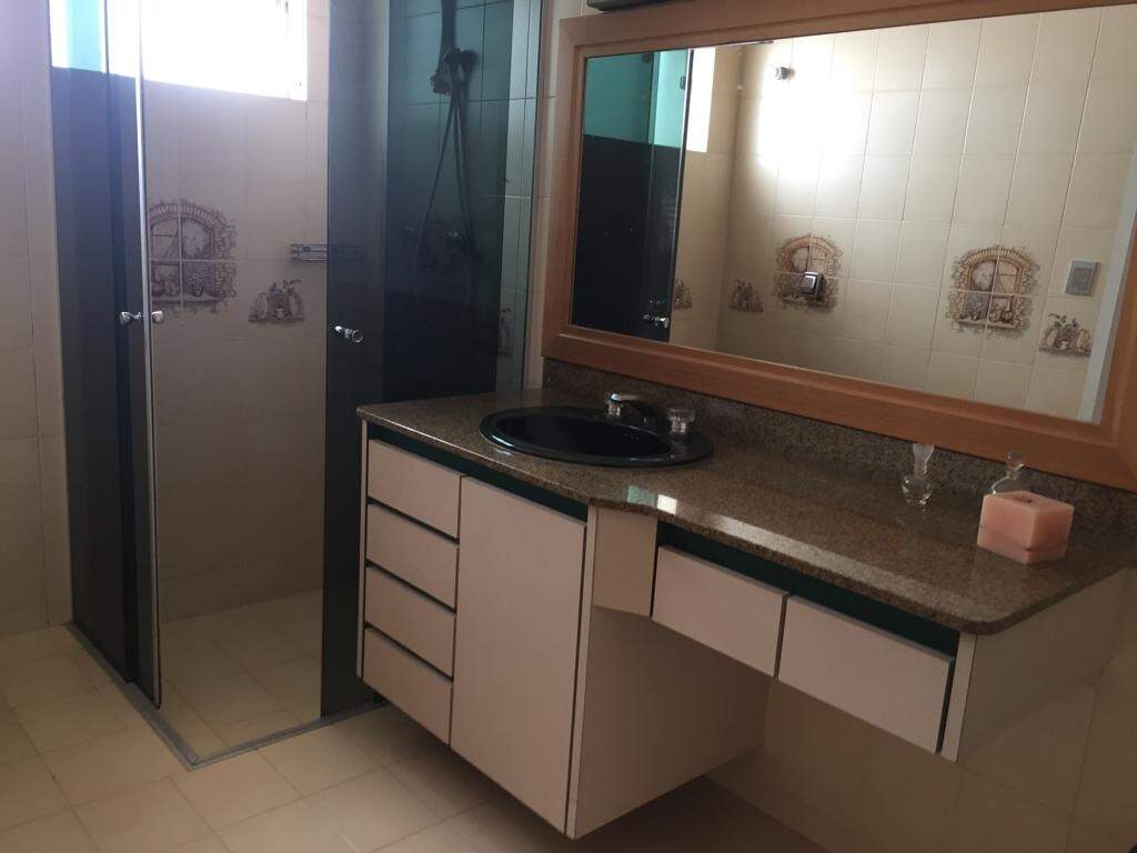 Casa à venda no Centro: 