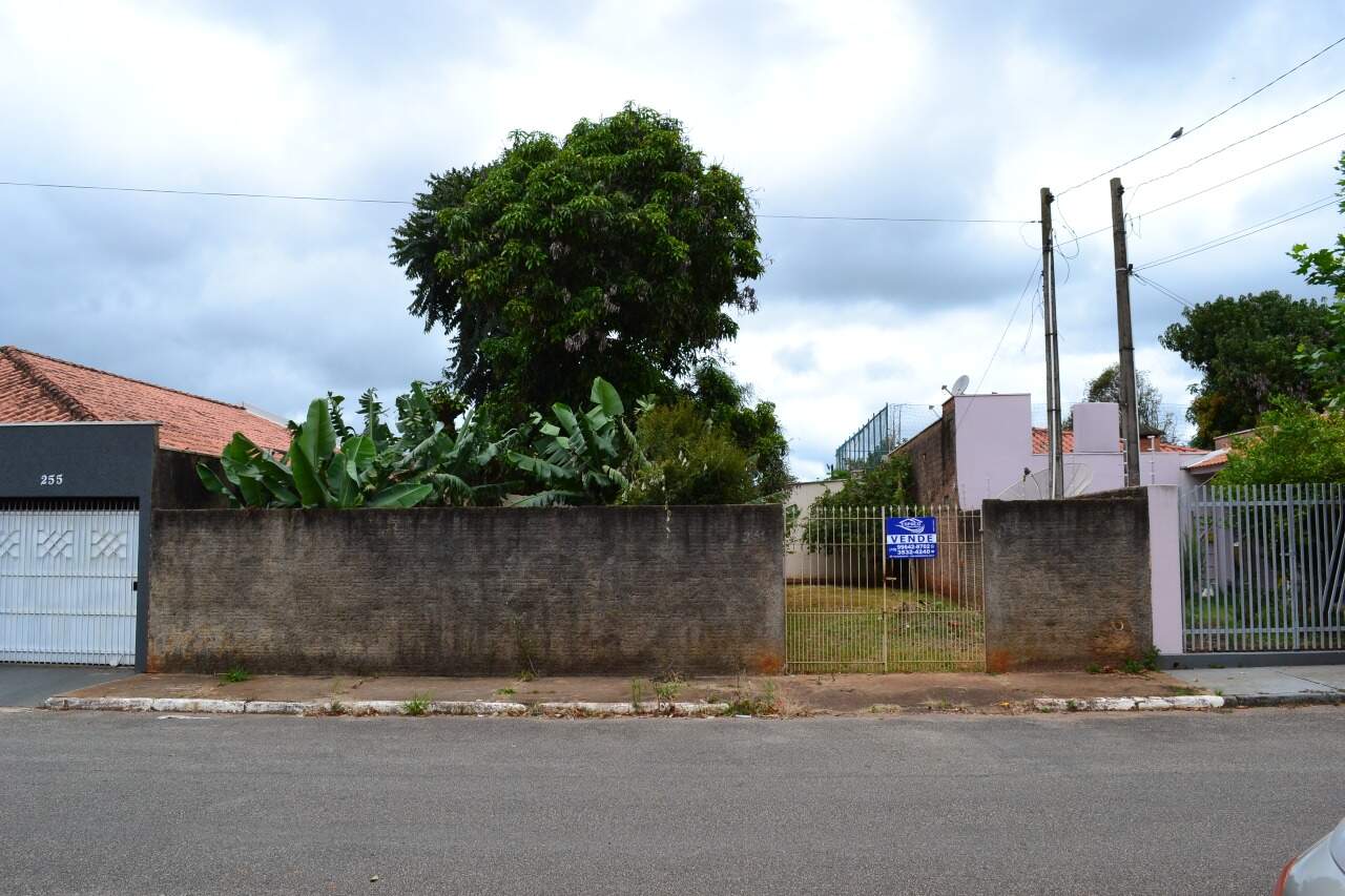 Casa à venda no Santa Terezinha: 