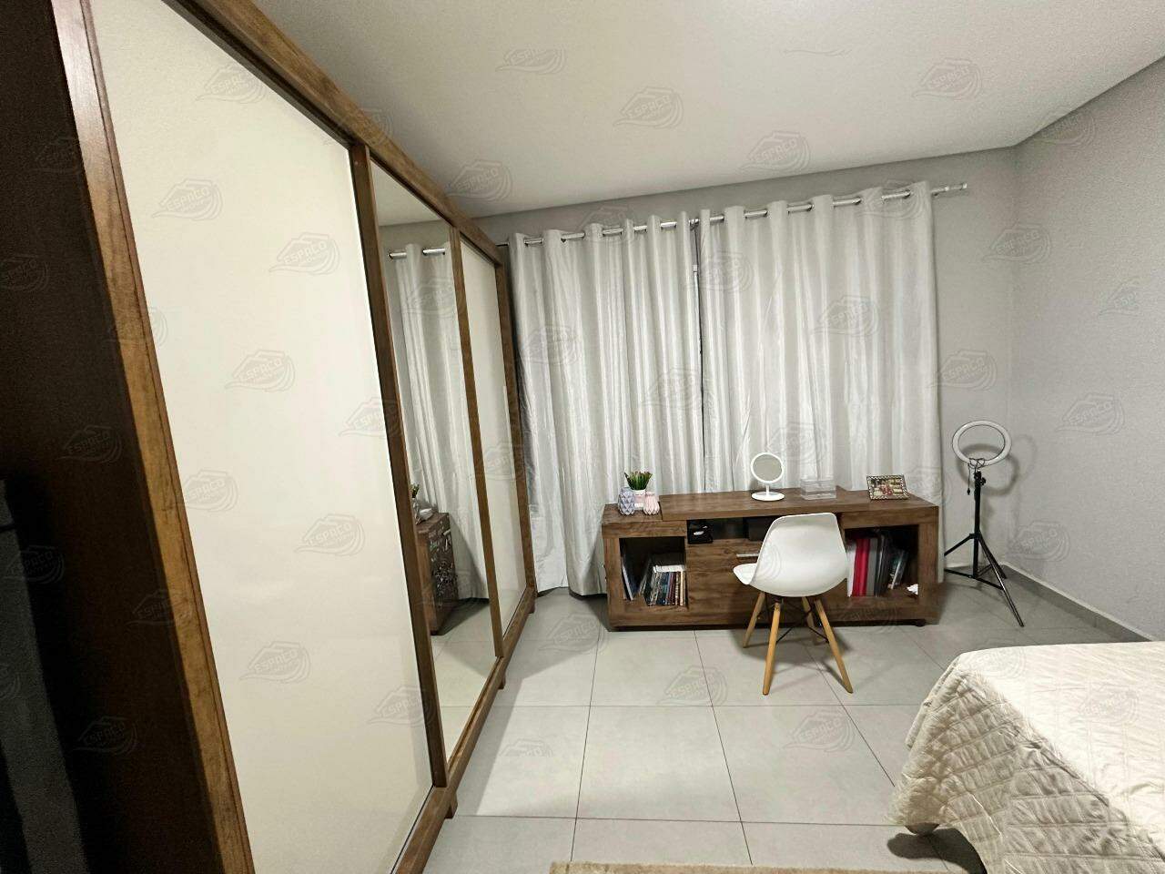 Casa à venda no Jardim Regina: 