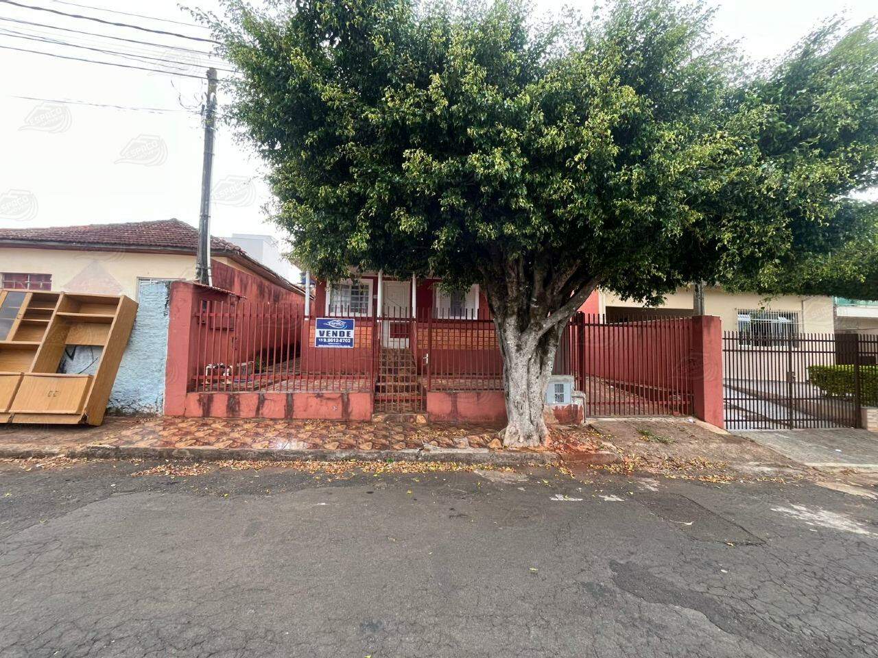 Casa à venda no Jardim Regina: 