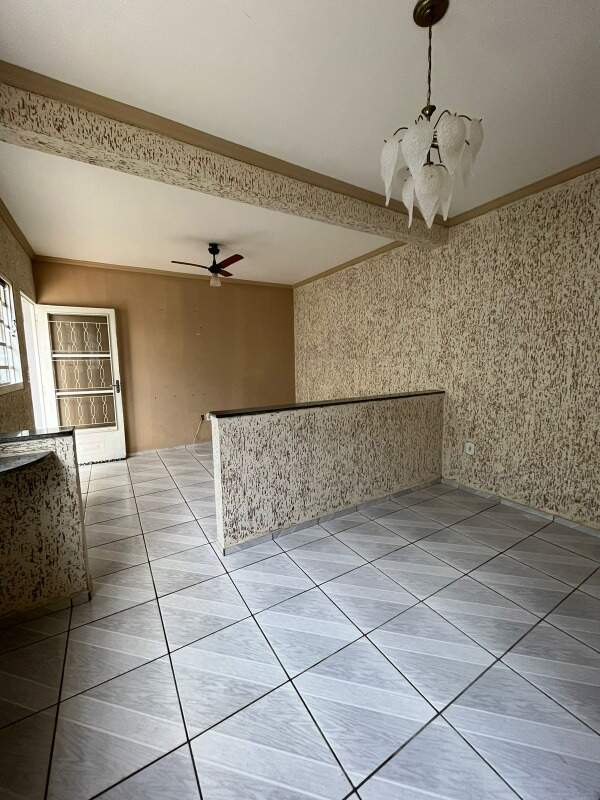 Casa à venda no Centro: 