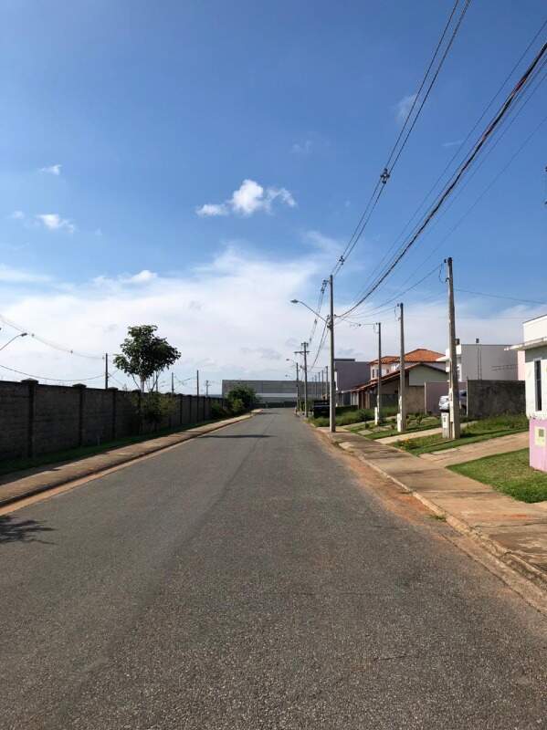Casa à venda no Condomínio Alto dos Pinheiros: 