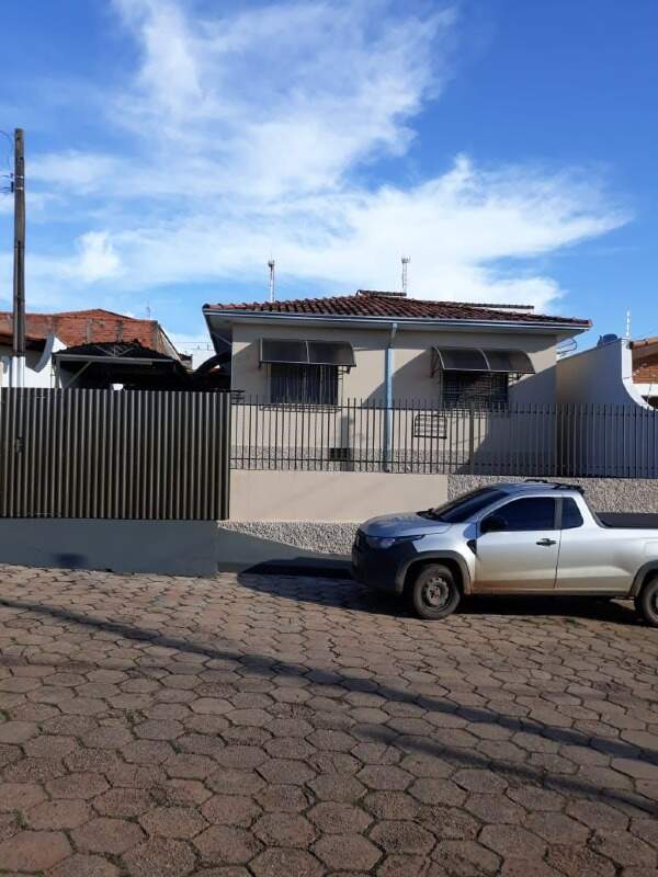 Casa à venda no JARDIM ESPANHA : 