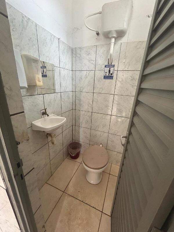 Ponto para aluguel no Santa Terezinha: 