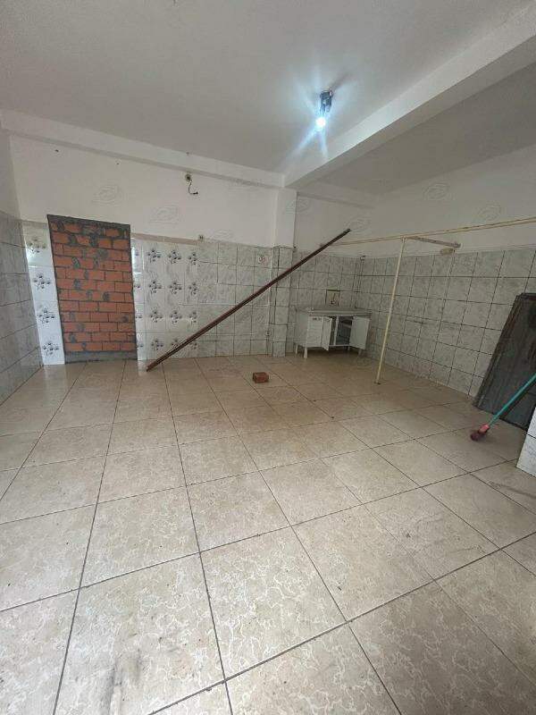 Ponto para aluguel no Santa Terezinha: 