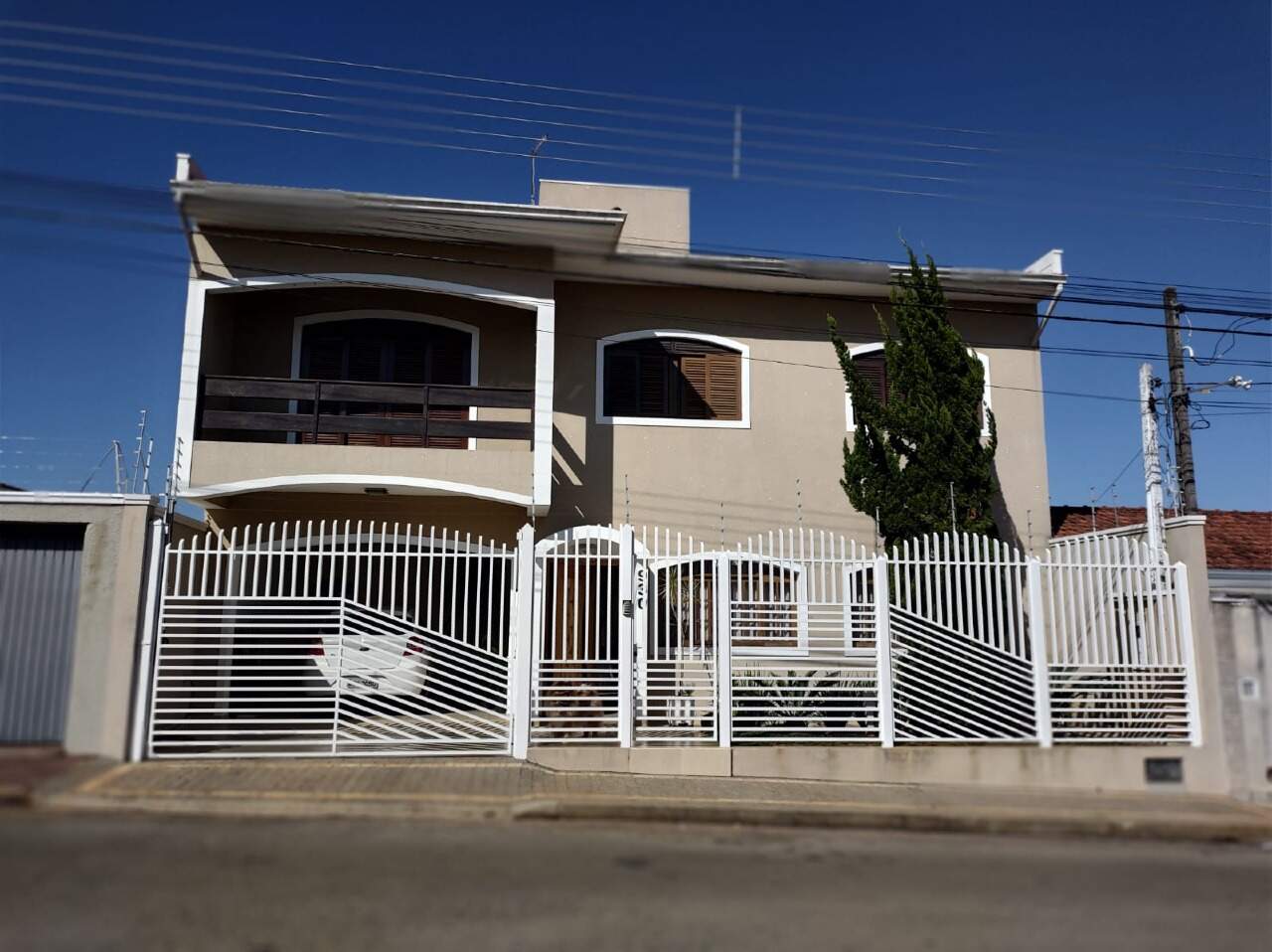 Sobrado à venda no Jardim Regina: 