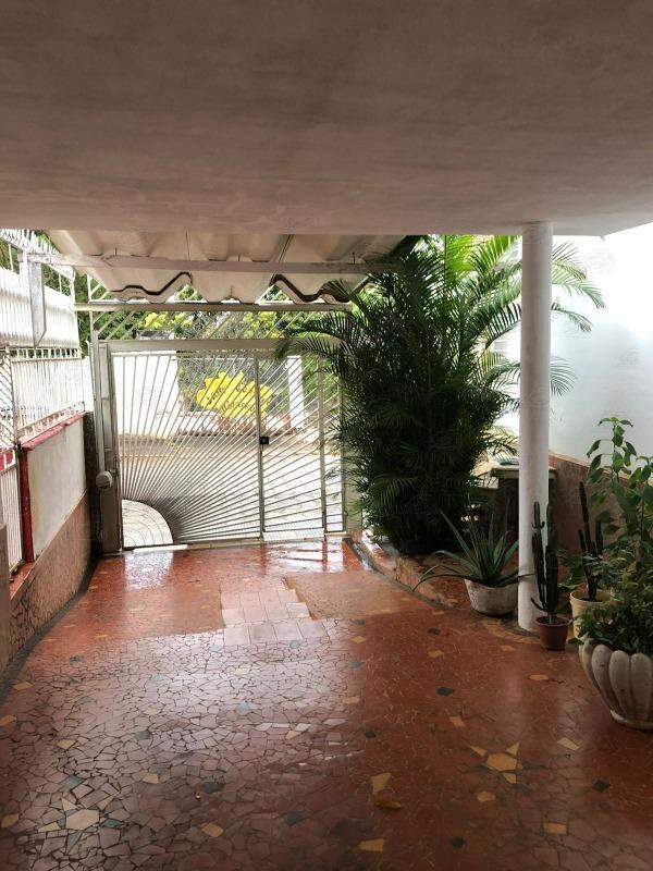 Casa à venda no Centro: 