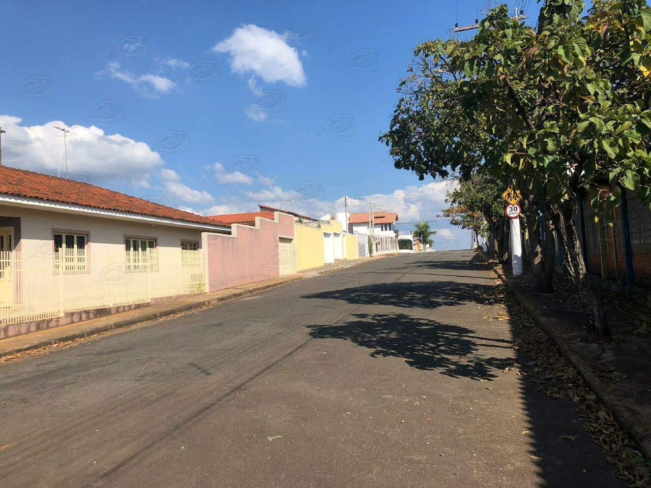 Casa à venda no Jardim Regina: 