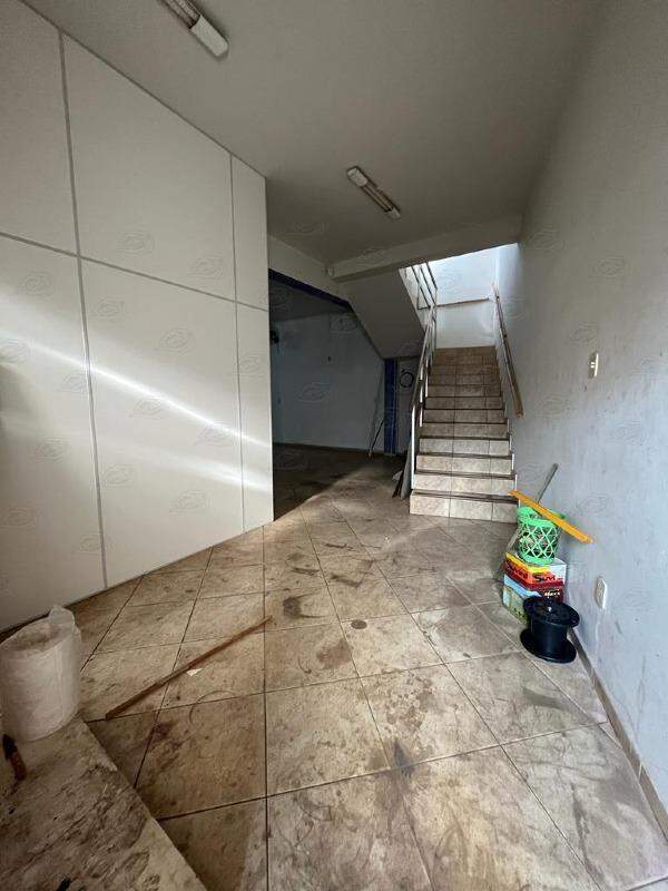 Ponto para aluguel no Centro: 