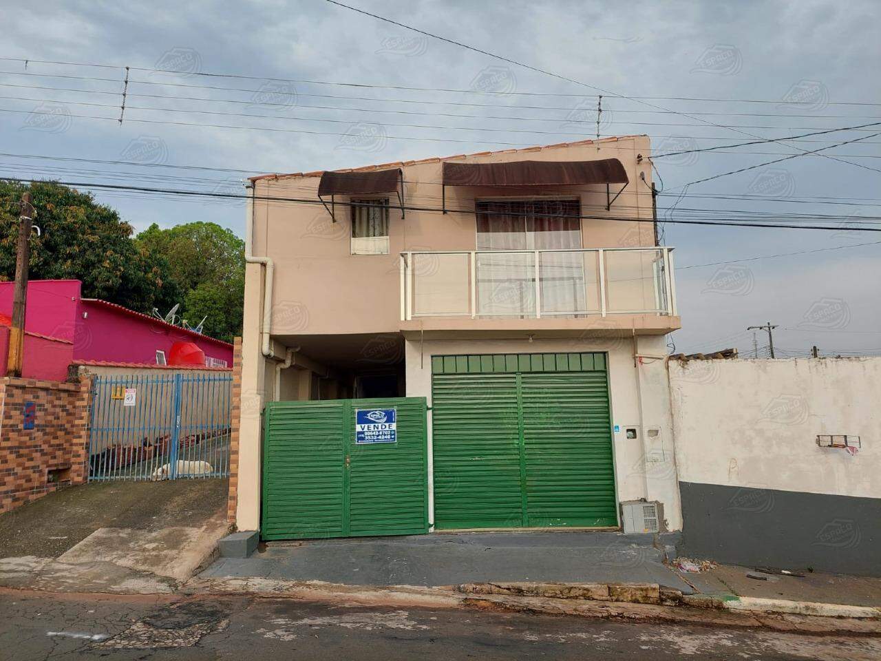 Casa à venda no Ginásio: 