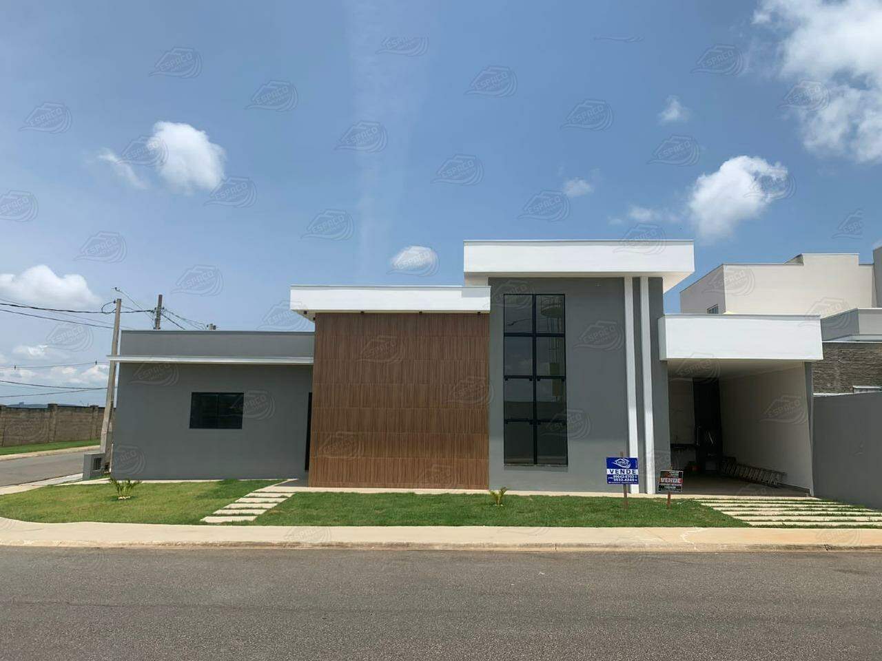 Casa à venda no Condomínio Alto dos Pinheiros: 